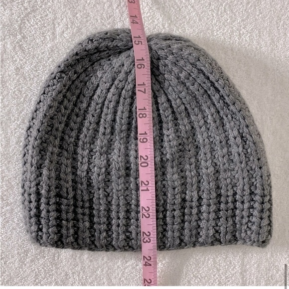 5/$25 Theory Grey Wool Viscose Mohair Blend Knit Toque Beanie Hat - Picture 11 of 12